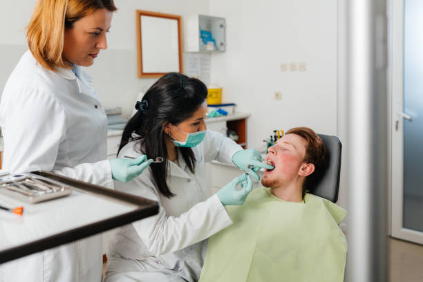 Best Holiday Emergency Dentist in Guerneville, CA